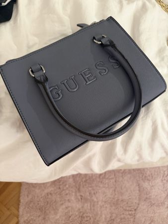 Sac à main couleur bleu/taupe « GUESS »